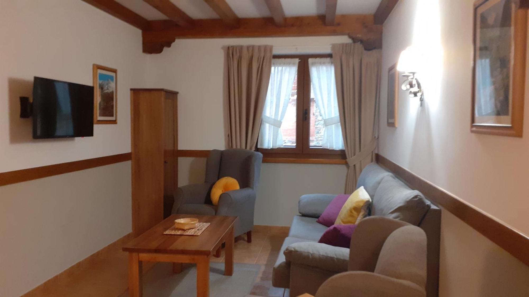 Apartamentos El Haya Cosgaya Exterior photo